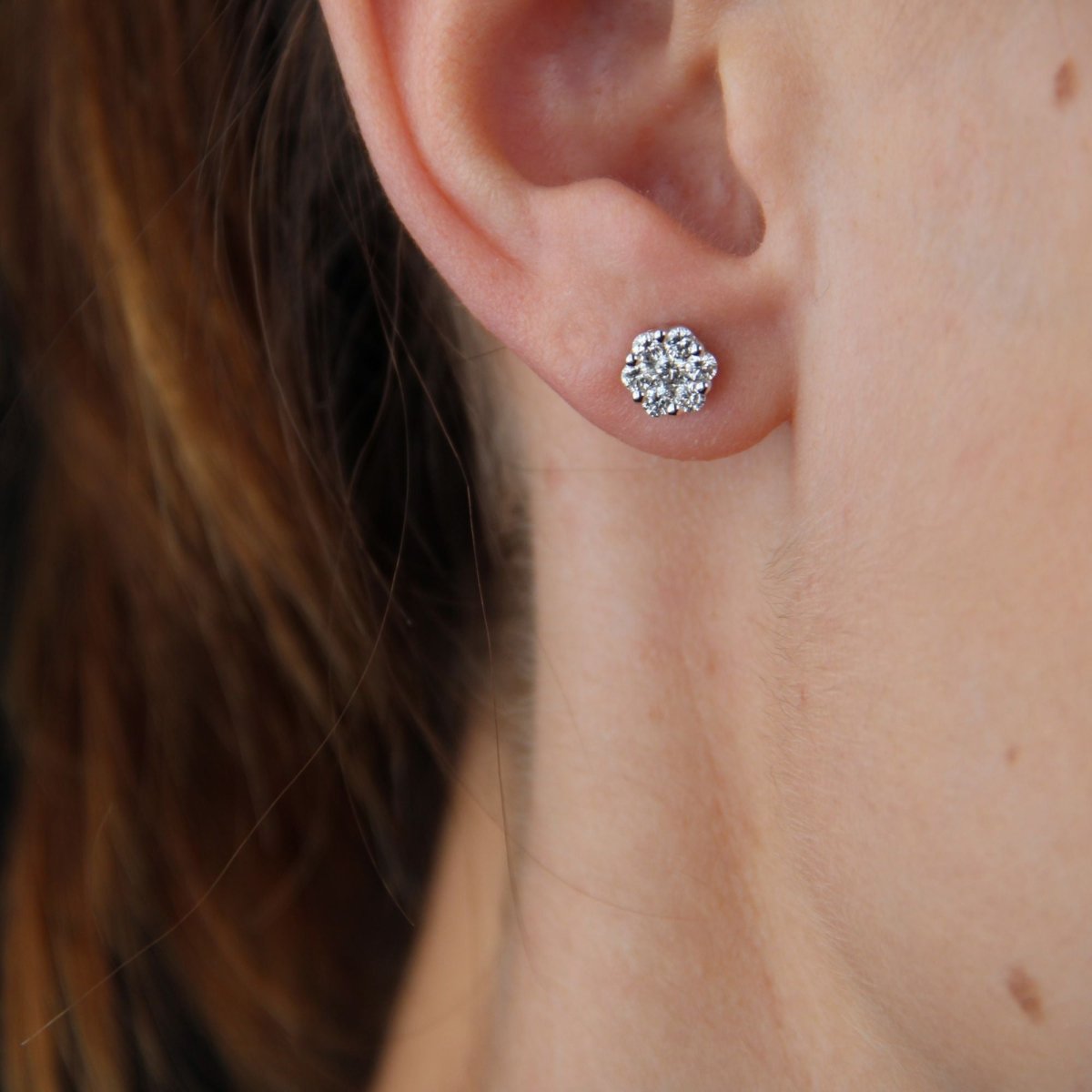 Boucles d'oreilles Fleurs en or blanc et diamants - Castafiore