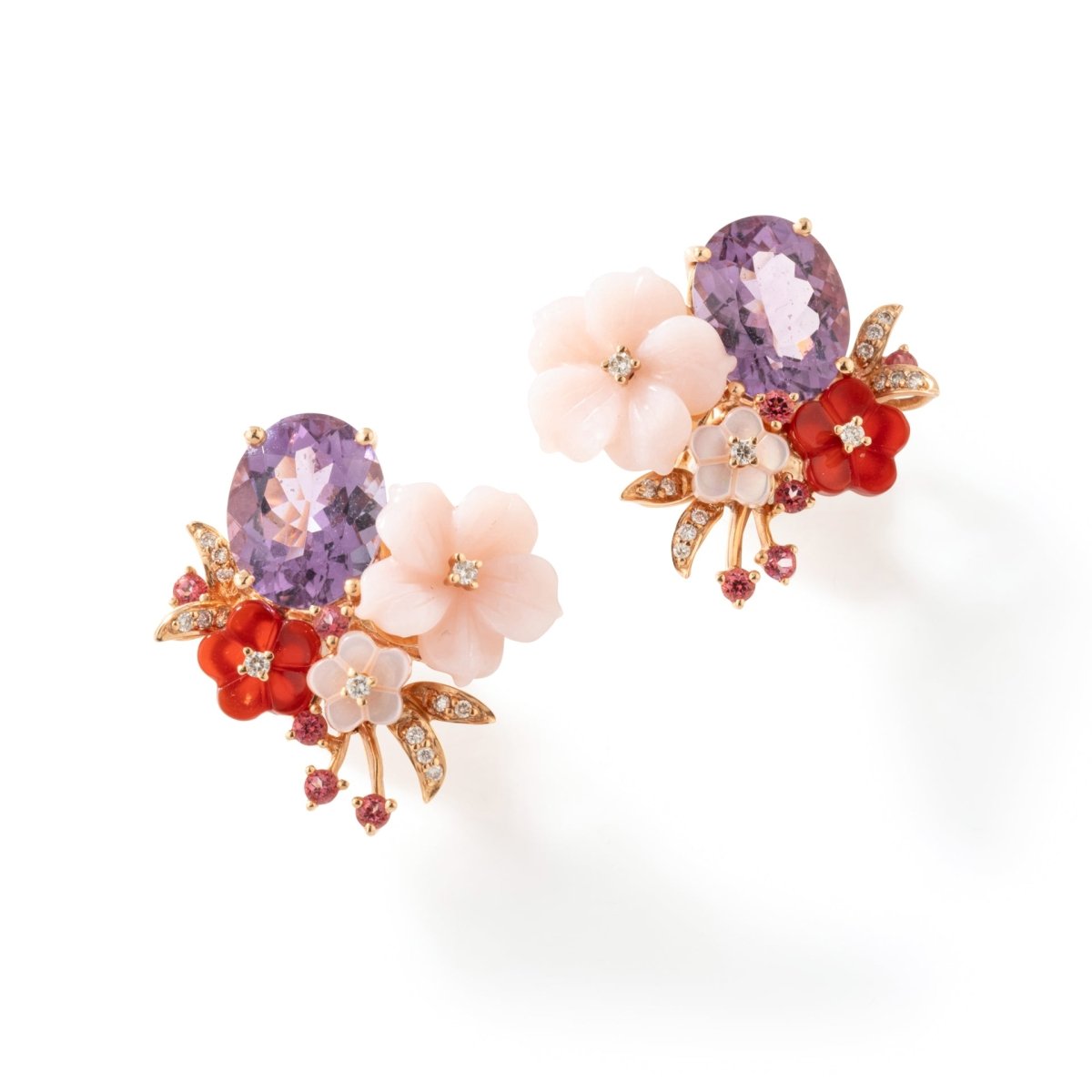 Boucles d'oreilles Fleurs en or jaune, améthyste, cornaline, nacre, quartz et diamants - Castafiore