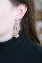 Boucles d'oreilles gouttes, perles et rubis sur or rose - Castafiore