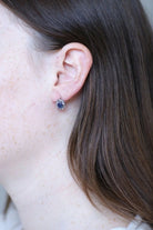 Boucles d'Oreilles Marguerite Saphir et Diamants - Castafiore