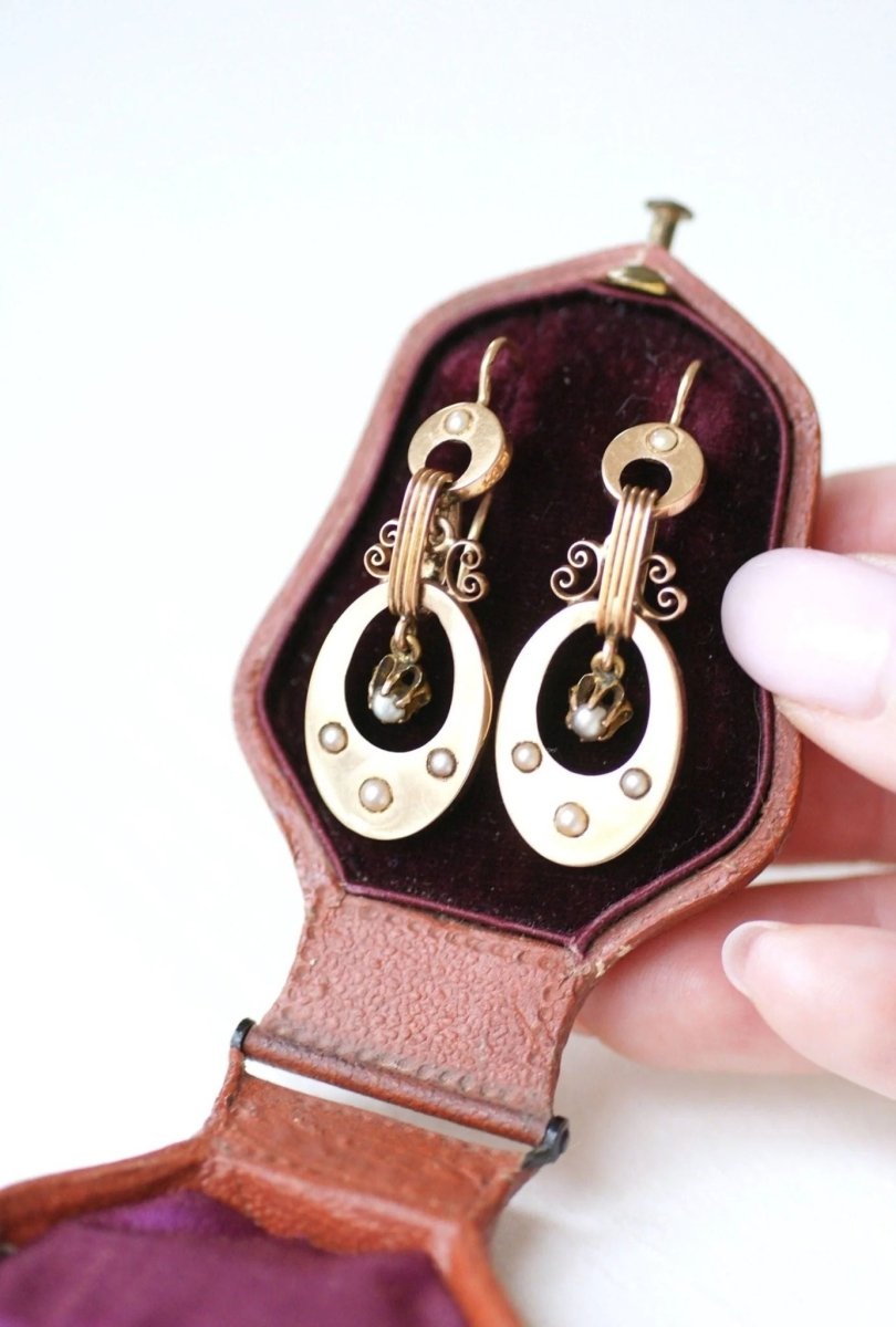 Boucles d'oreilles Napoléon III, or rose et perles - Castafiore