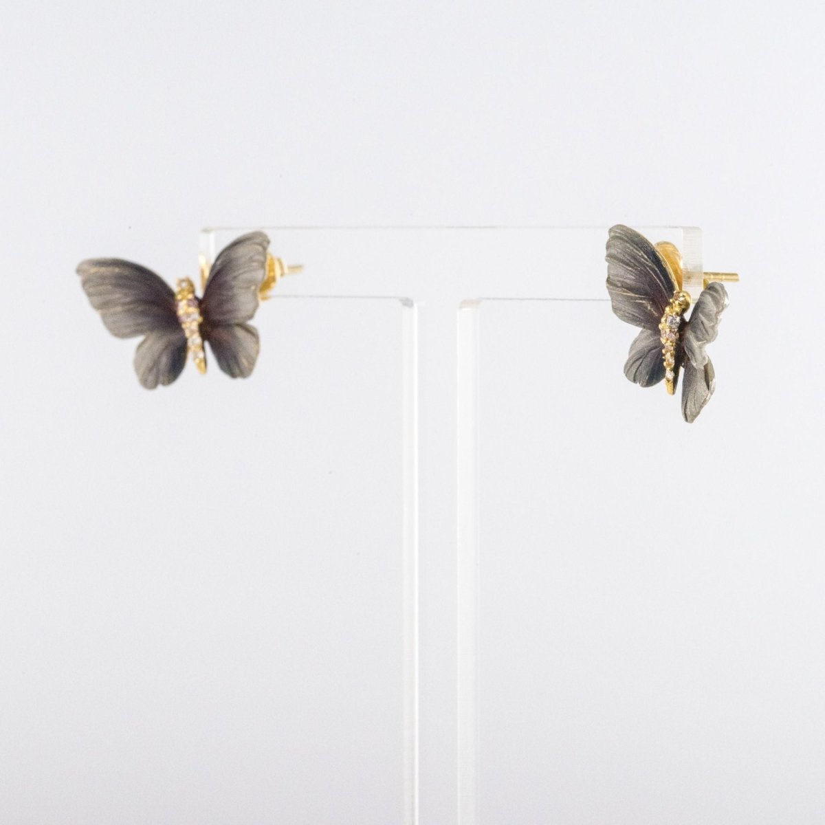 Boucles d'oreilles papillons en or, émail et diamants - Castafiore