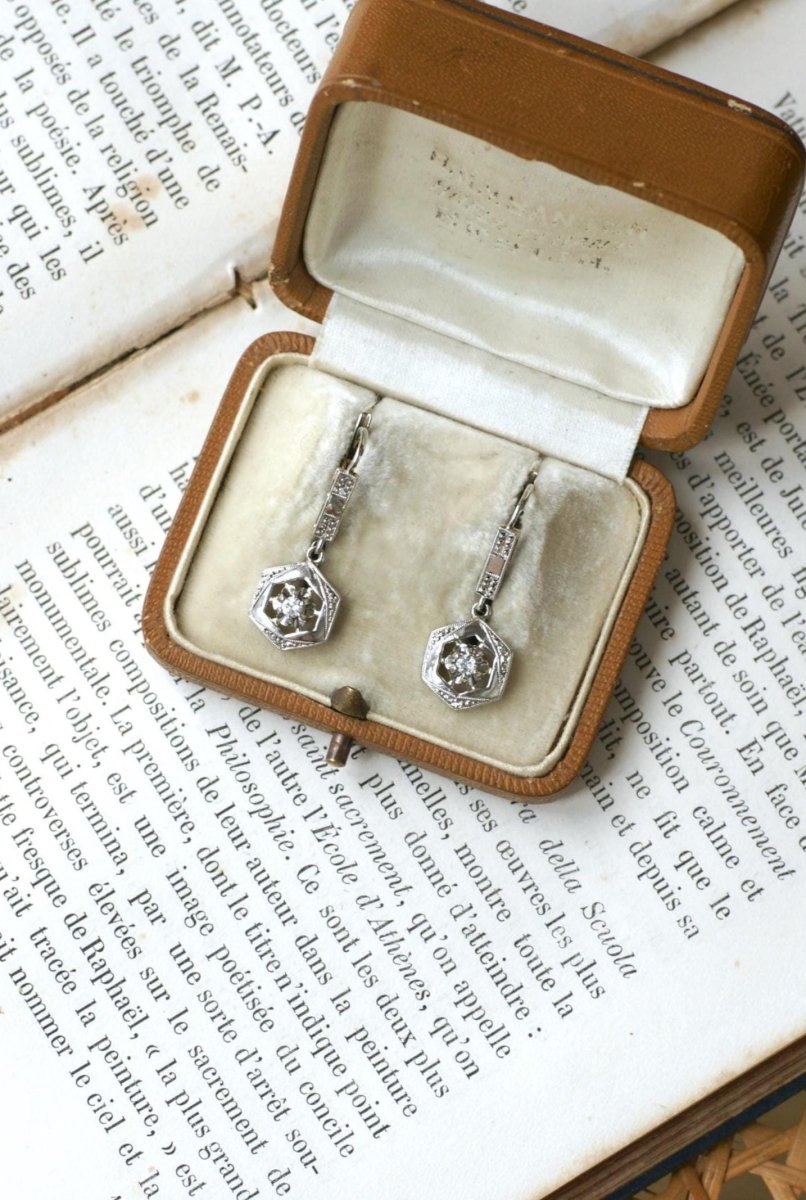 Boucles d'Oreilles Pendantes Art Deco Diamants - Castafiore
