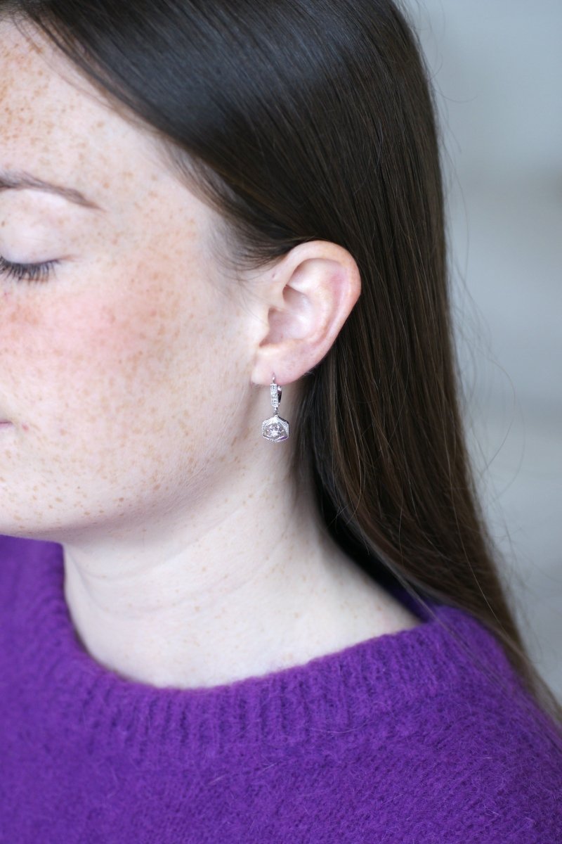 Boucles d'Oreilles Pendantes Art Deco Diamants - Castafiore