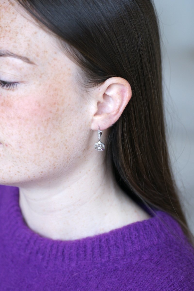 Boucles d'Oreilles Pendantes Art Deco Diamants - Castafiore