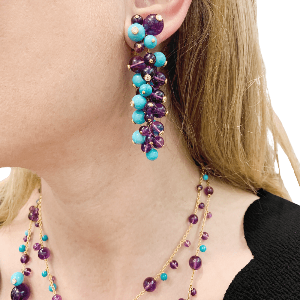 Boucles d'oreilles Pendantes CARTIER "Délices de Goa" en or rose, or blanc, turquoises, améthystes et diamants - Castafiore