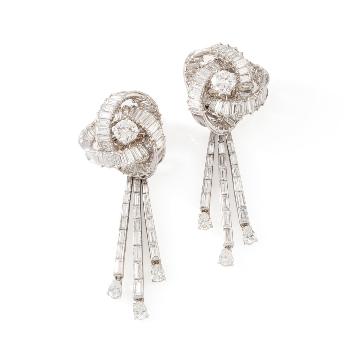 Boucles d'oreilles Pendantes en or blanc et diamants - Castafiore