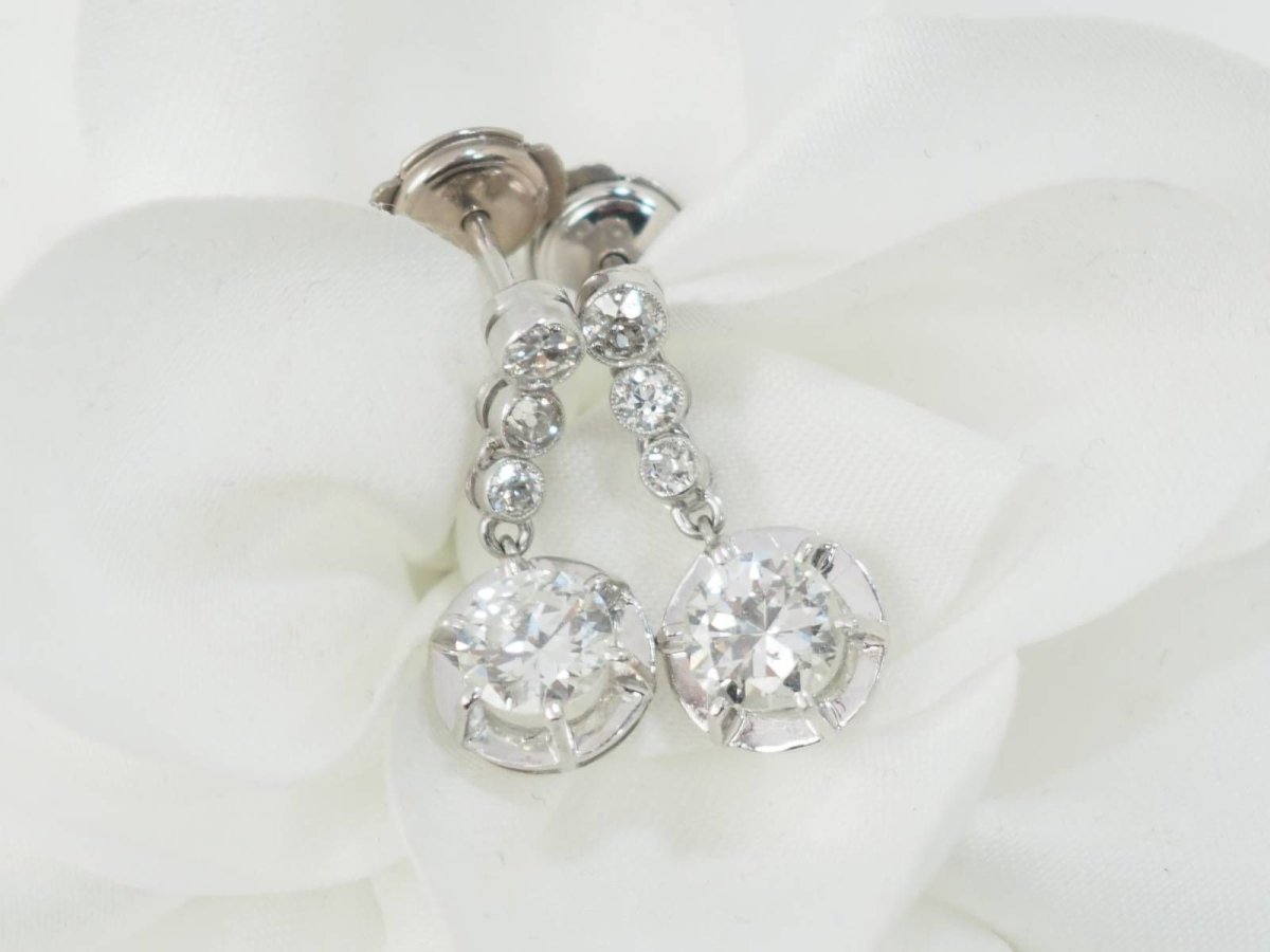 Boucles d'oreilles Pendantes en or blanc et diamants - Castafiore