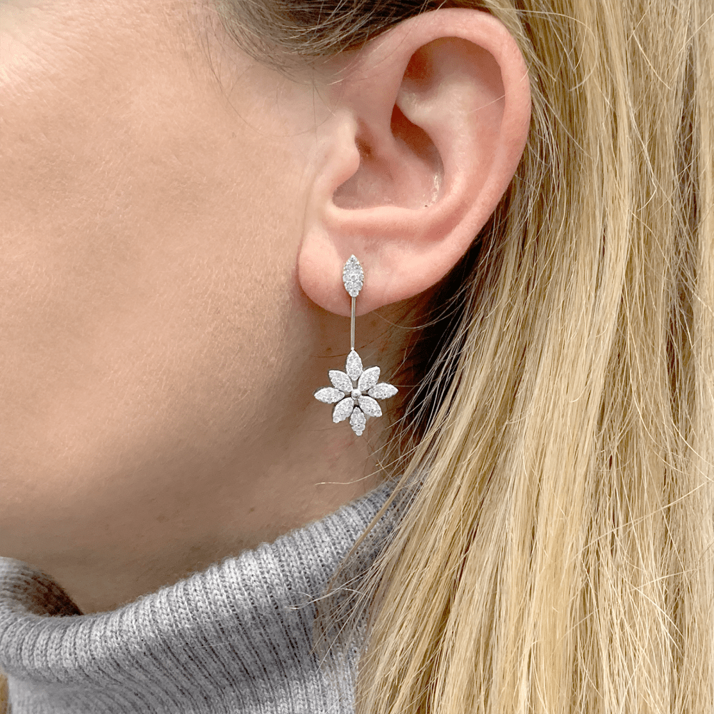 Boucles d'oreilles Pendantes en or blanc et diamants - Castafiore