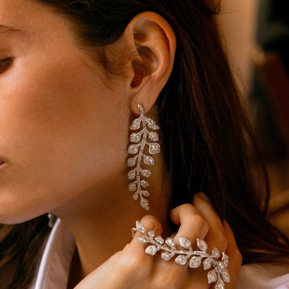 Boucles d'oreilles Pendantes en or blanc et diamants - Castafiore