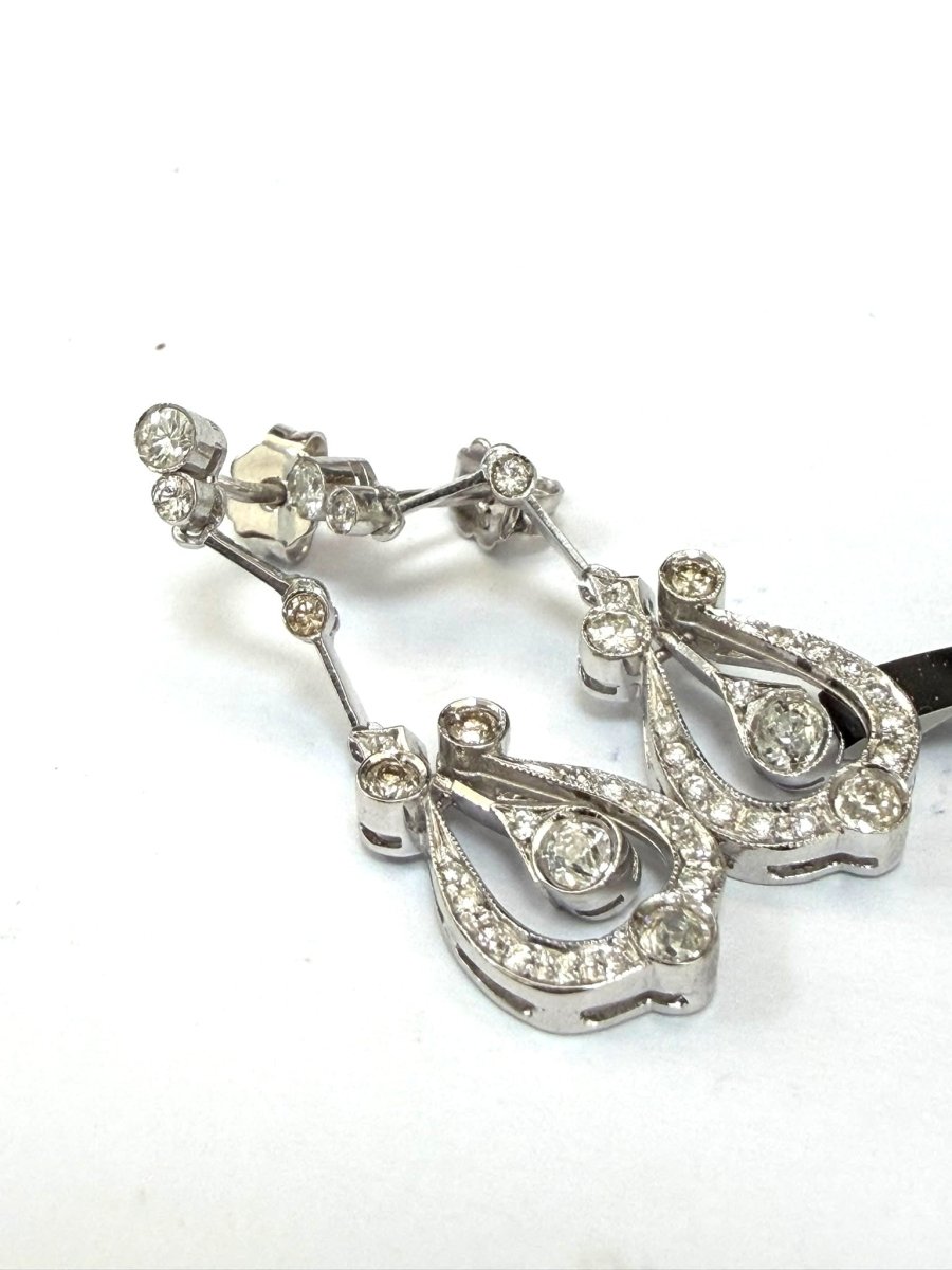 Boucles d'oreilles Pendantes en or blanc et diamants - Castafiore