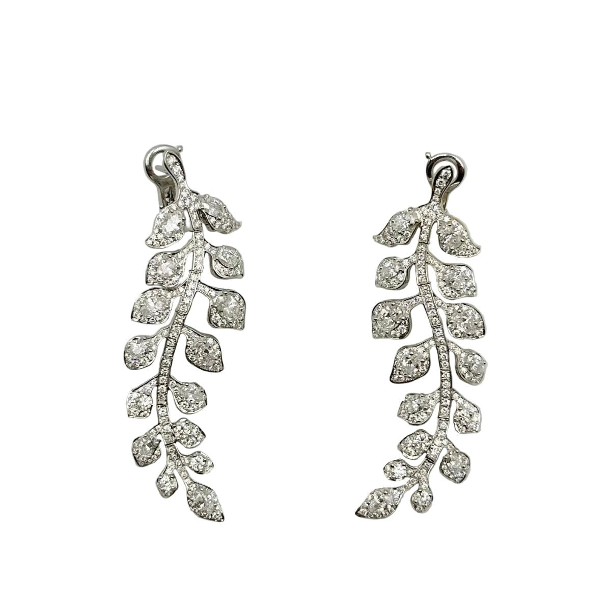 Boucles d'oreilles Pendantes en or blanc et diamants - Castafiore