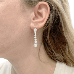 Boucles d'oreilles Pendantes en or blanc et diamants - Castafiore