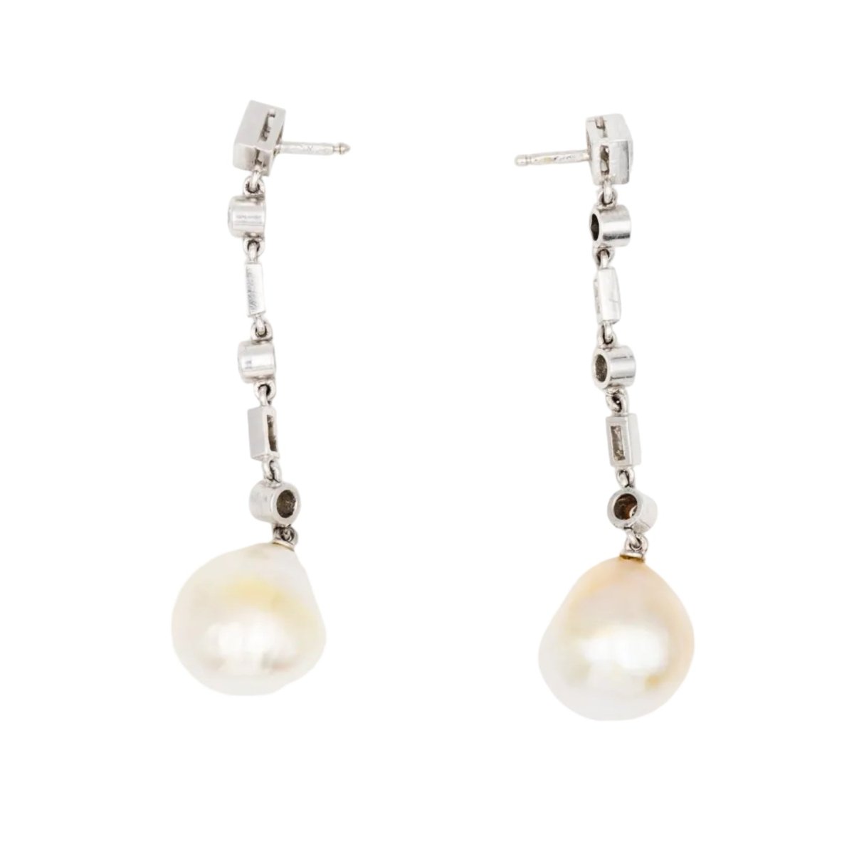 Boucles d'oreilles Pendantes en or blanc, perles et diamants