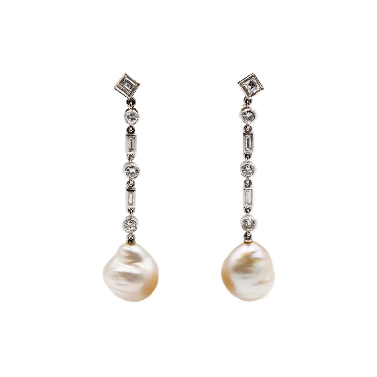 Boucles d'oreilles Pendantes en or blanc, perles et diamants - Castafiore