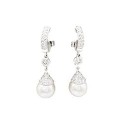 Boucles d'oreilles Pendantes en or blanc, perles et diamants - Castafiore