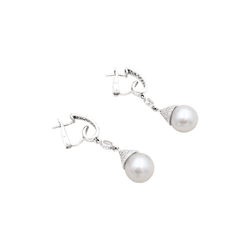 Boucles d'oreilles Pendantes en or blanc, perles et diamants - Castafiore