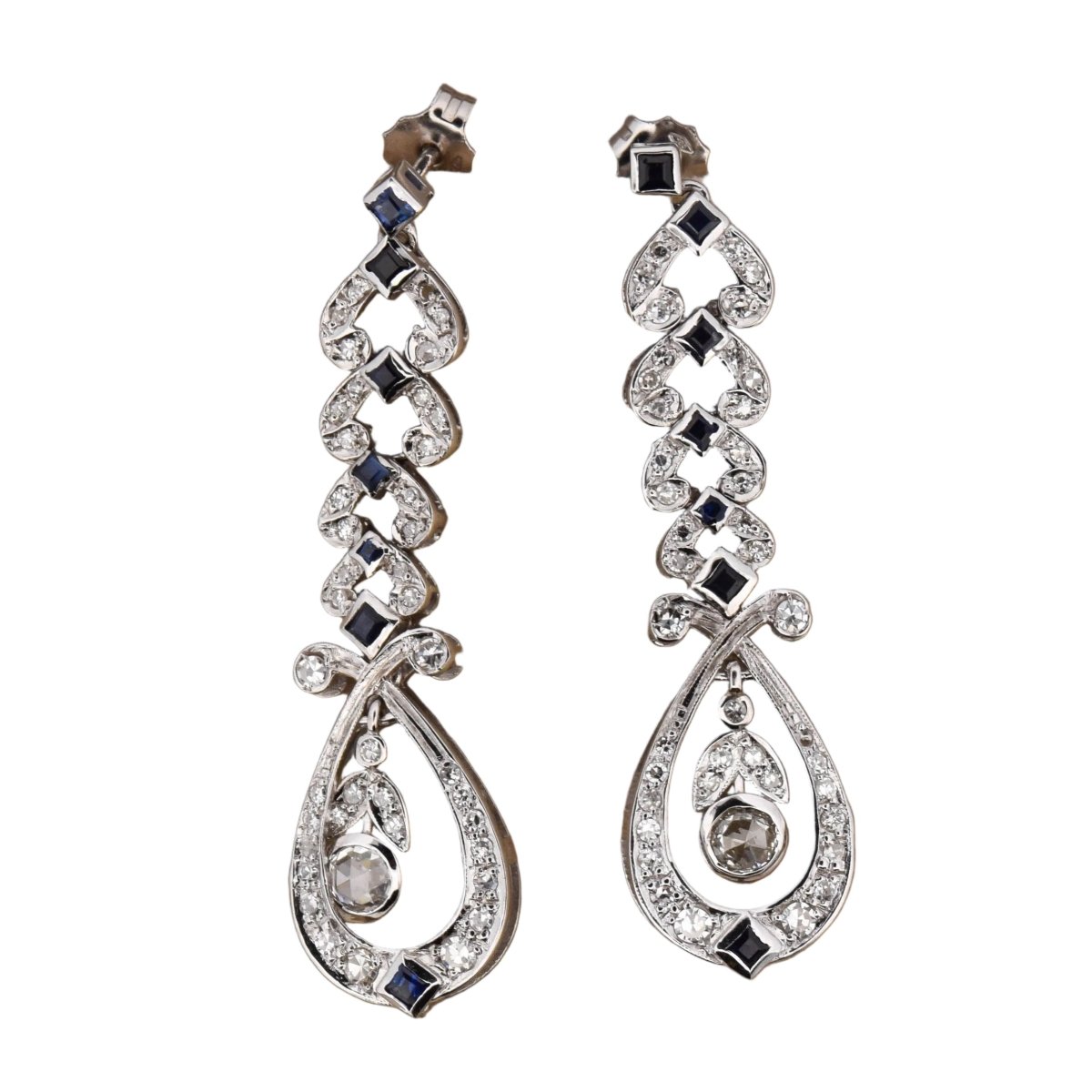 Boucles d'oreilles Pendantes en or blanc, saphirs et diamants - Castafiore