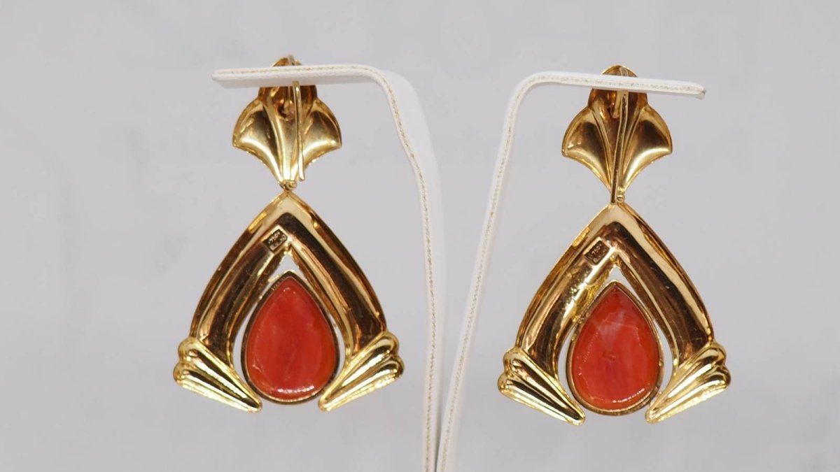 Boucles d'oreilles Pendantes en or jaune et corail - Castafiore