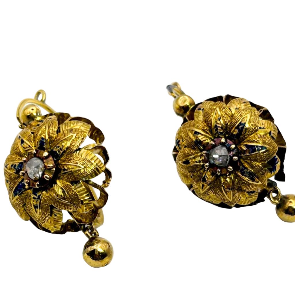 Boucles d'oreilles Pendantes en or jaune et diamants - Castafiore