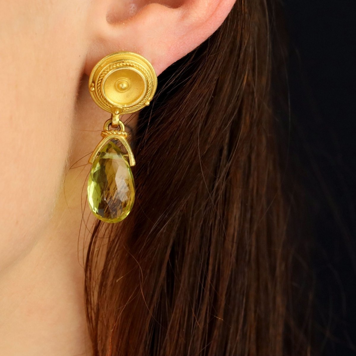 Boucles d'oreilles pendantes en or jaune et quartz lemon - Castafiore