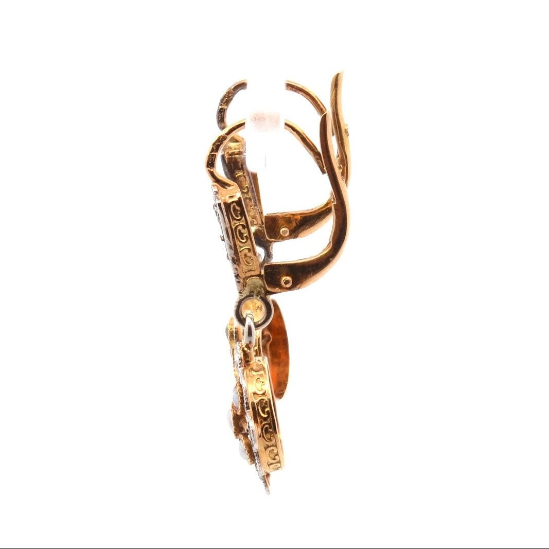 Boucles d'oreilles Pendantes en or jaune, perles et diamants - Castafiore