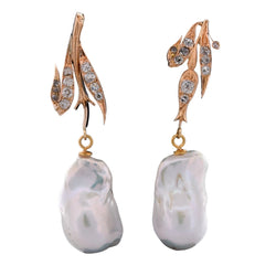 Boucles d'oreilles Pendantes en or jaune, perles et diamants - Castafiore