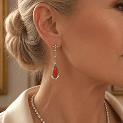 Boucles d'oreilles Pendantes en platine, corail et diamants - Castafiore