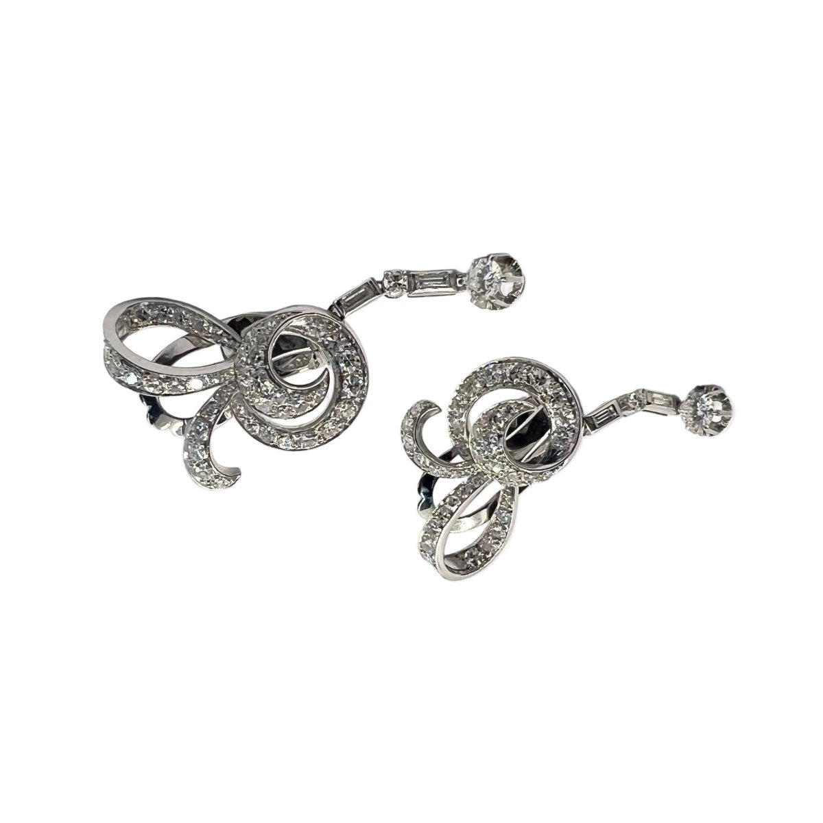 Boucles d'oreilles Pendantes en platine et diamants - Castafiore