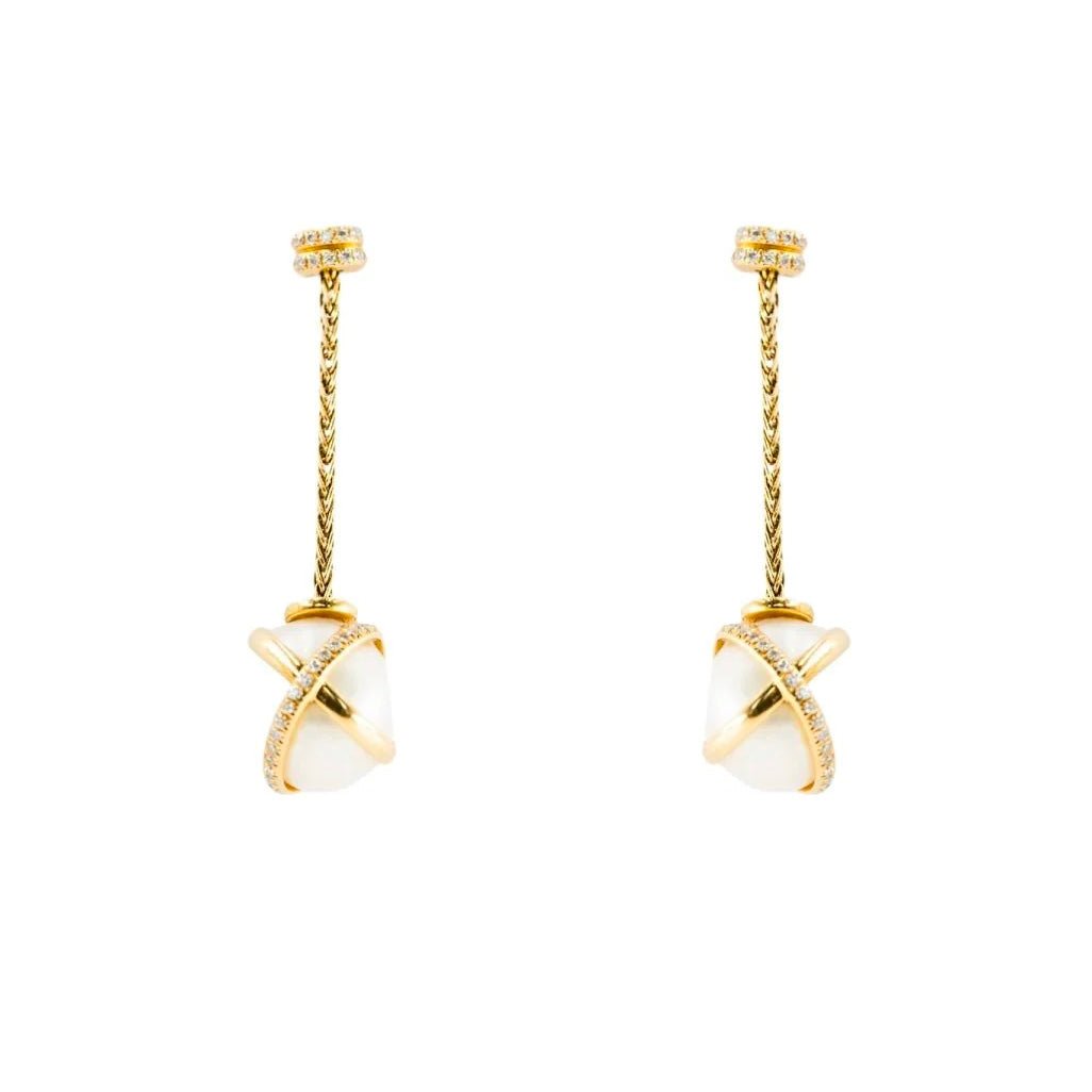 Boucles d'oreilles Pendantes FRED "Baie des Anges" en or jaune, perles et diamants - Castafiore