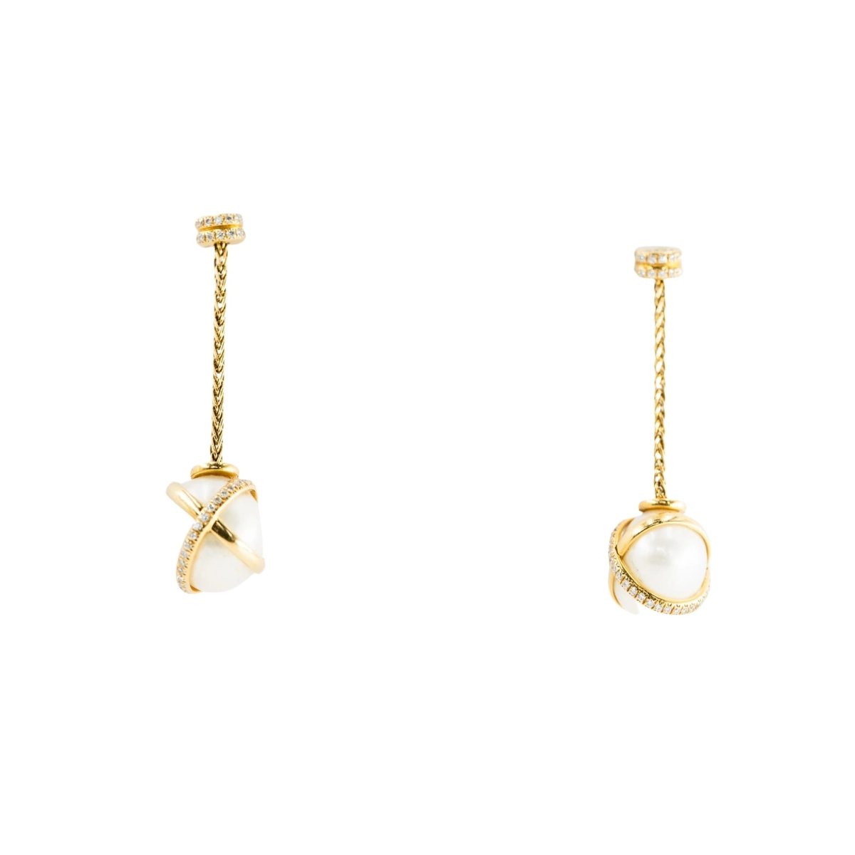 Boucles d'oreilles Pendantes FRED "Baie des Anges" en or jaune, perles et diamants - Castafiore