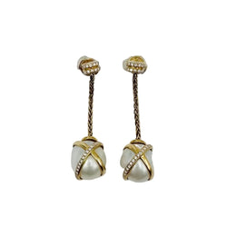 Boucles d'oreilles Pendantes FRED "Baie des Anges" en or jaune, perles et diamants - Castafiore