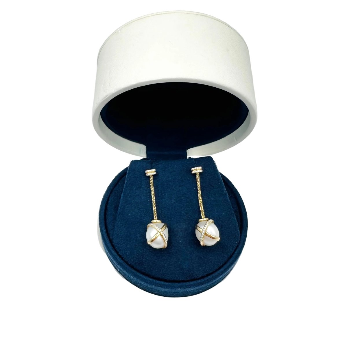 Boucles d'oreilles Pendantes FRED "Baie des Anges" en or jaune, perles et diamants - Castafiore