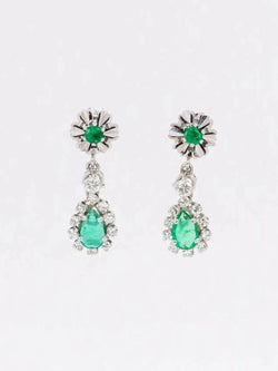 Boucles d'oreilles pendantes or blanc émeraudes diamants - Castafiore