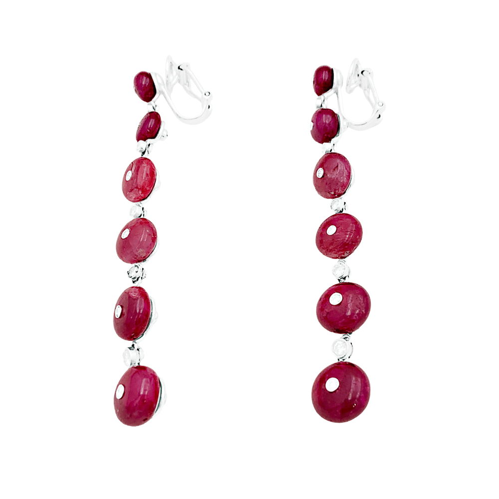 Boucles d'oreilles Pendantes REPOSSI en or blanc, rubis et diamants - Castafiore