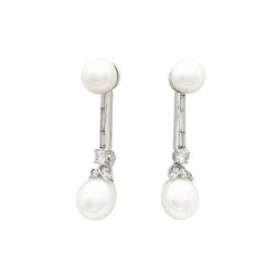 Boucles d'oreilles perles, diamants, platine, or blanc. - Castafiore
