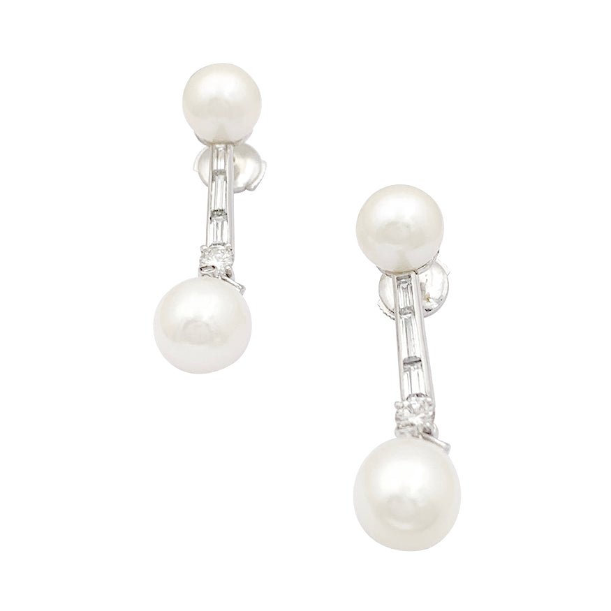 Boucles d'oreilles perles, diamants, platine, or blanc. - Castafiore