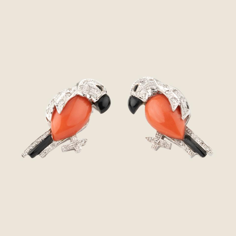 Boucles d'oreilles Perroquet en or blanc, onyx, corail et diamants - Castafiore