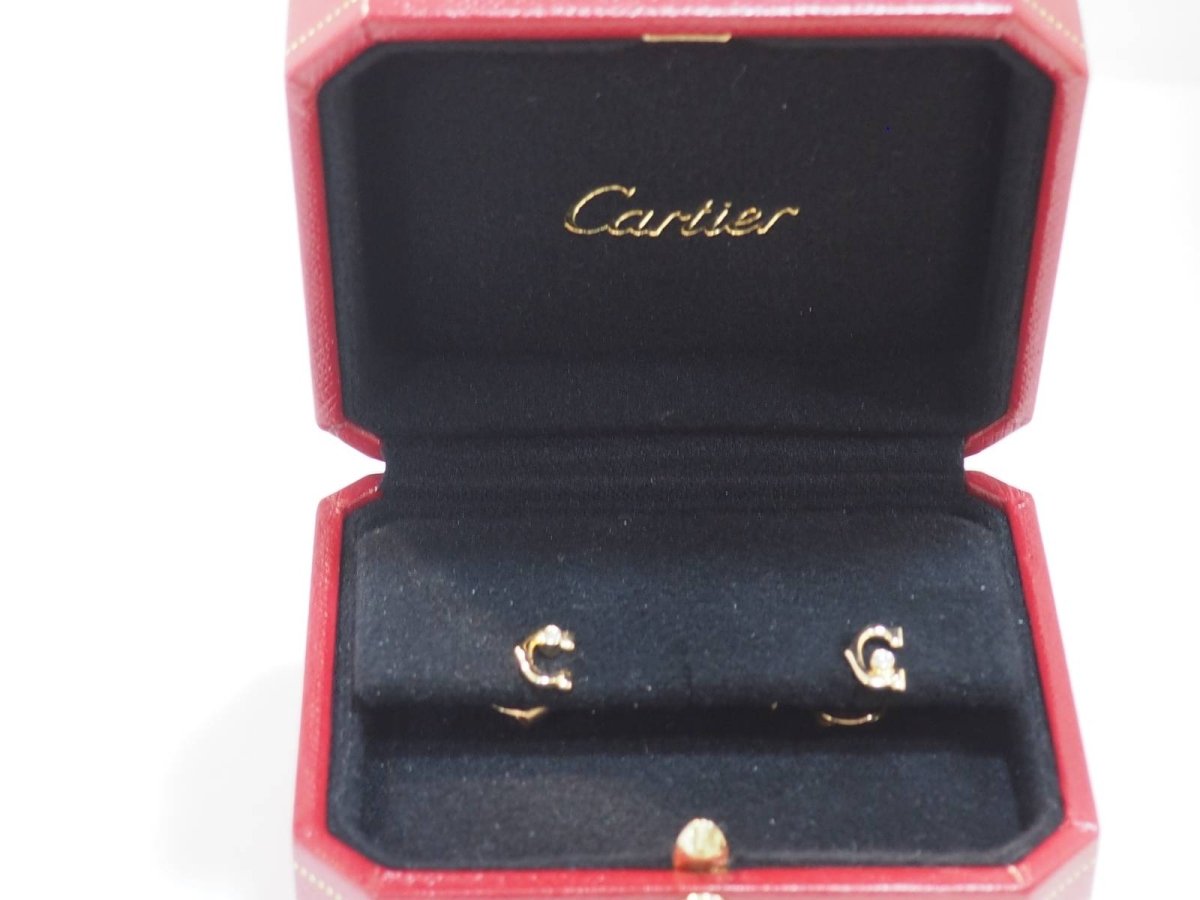 Boucles d'oreilles Puces CARTIER "C" en or jaune et diamants - Castafiore