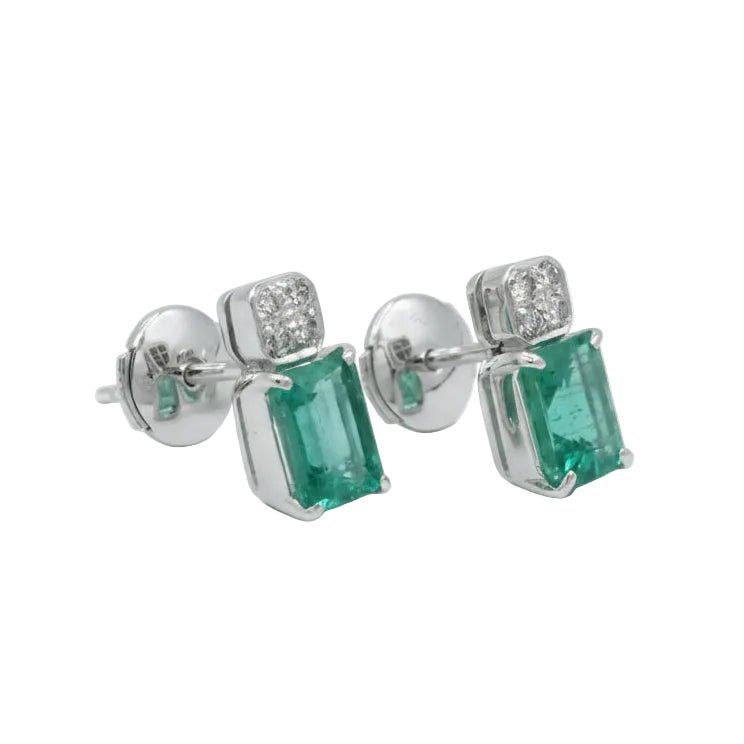Boucles d’oreilles Puces en or blanc, émeraudes et diamants - Castafiore