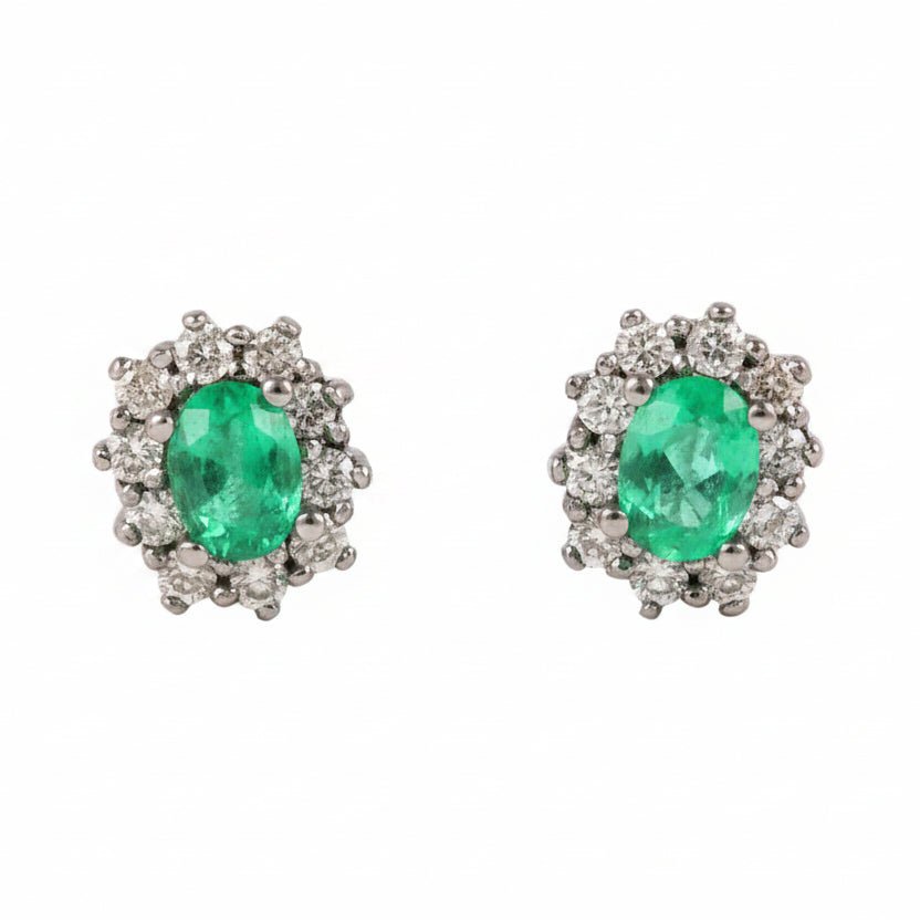 Boucles d'oreilles Puces en or blanc, émeraudes et diamants - Castafiore