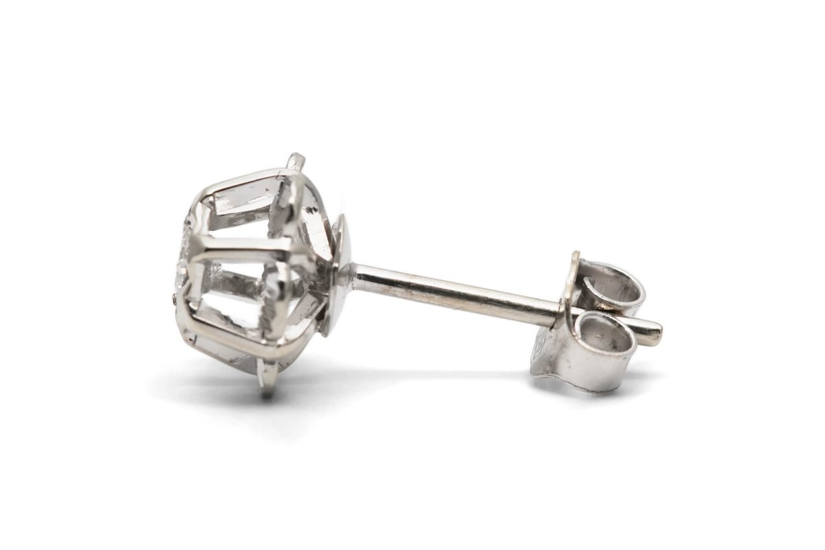 Boucles d'oreilles Puces en or blanc et diamants - Castafiore