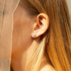 Boucles d'oreilles Puces en or blanc et diamants - Castafiore