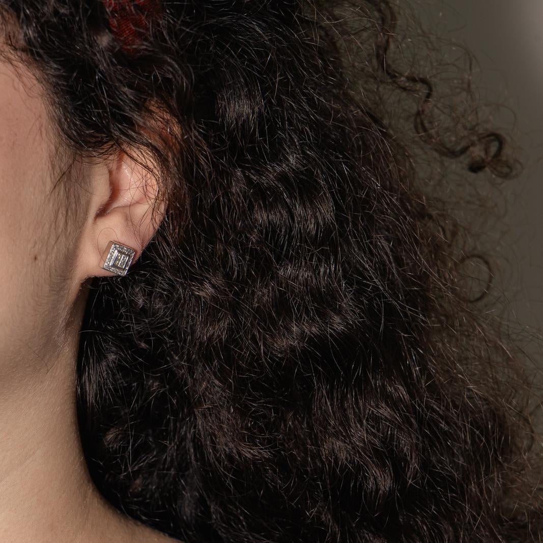 Boucles d'oreilles Puces en or blanc et diamants - Castafiore