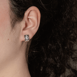 Boucles d'oreilles Puces en or blanc et diamants - Castafiore