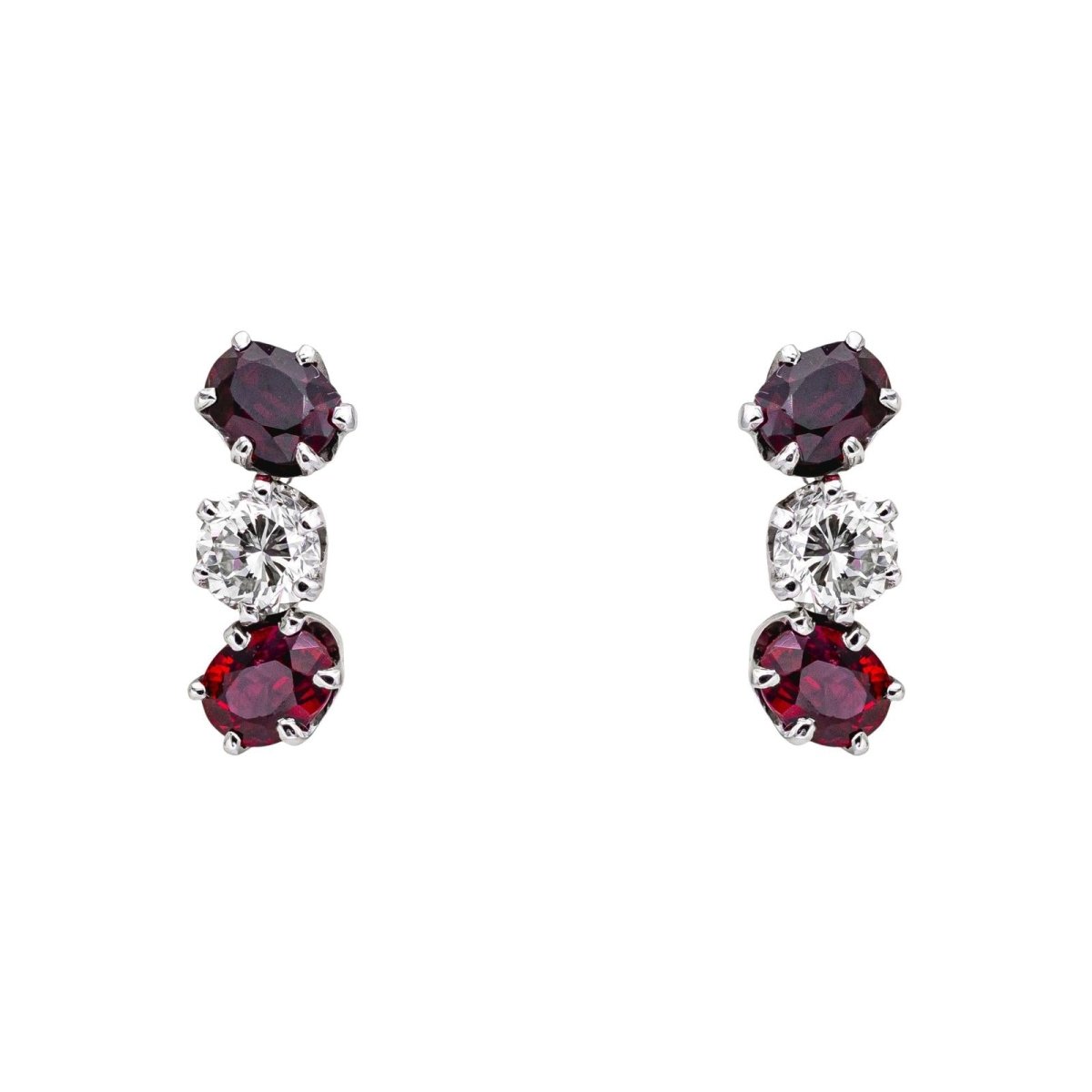 Boucles d'oreilles Puces en or blanc, rubis et diamants - Castafiore
