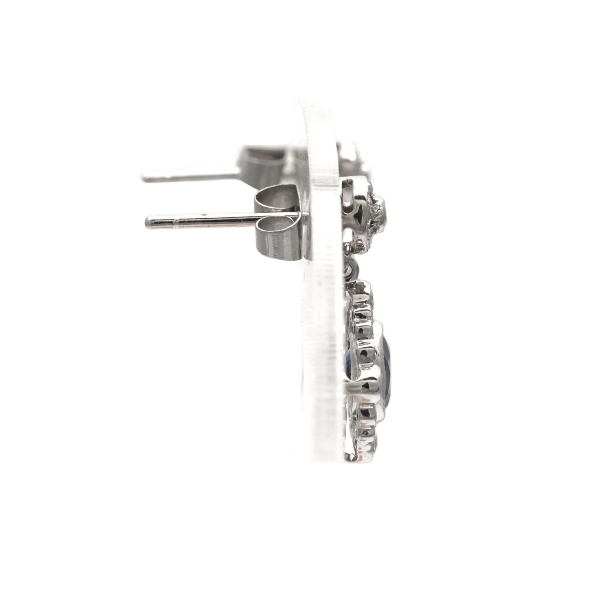 Boucles d'oreilles Puces en or blanc, saphirs et diamants - Castafiore