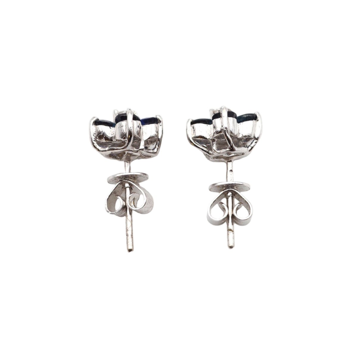 Boucles d'oreilles Puces en or blanc, saphirs et diamants - Castafiore