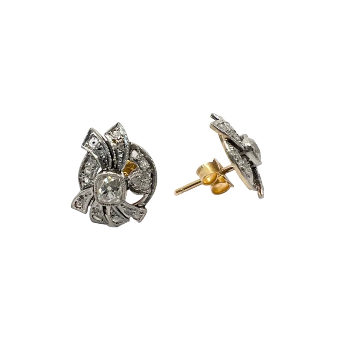 Boucles d'oreilles Puces en or jaune et diamants - Castafiore