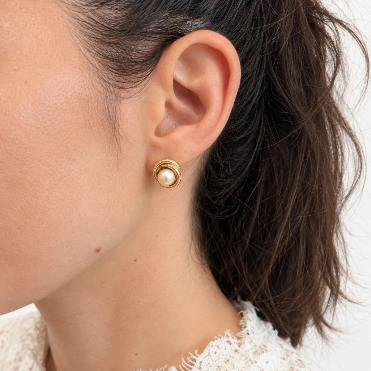 Boucles d’oreilles Puces en or jaune et perles - Castafiore